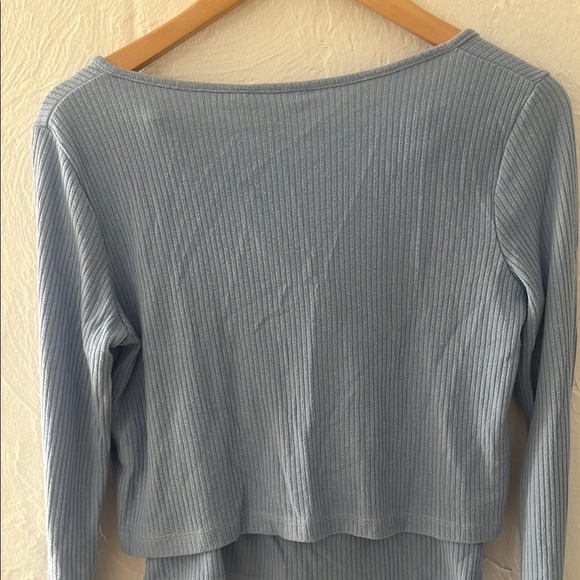 H&M Blue Long Sleeve Crop Blouse with Tie Front - Picture 6 of 6
